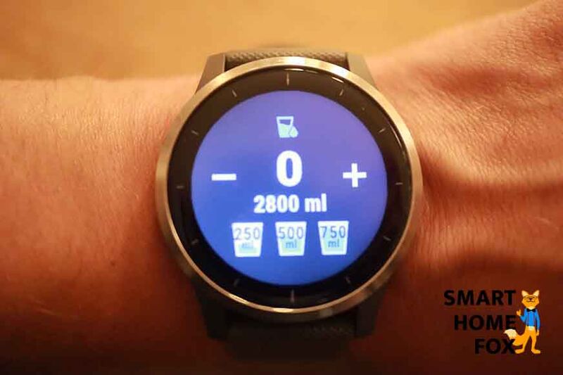 Man sieht den täglichen Wasserkonsum auf der Garmin vivoactive 4.